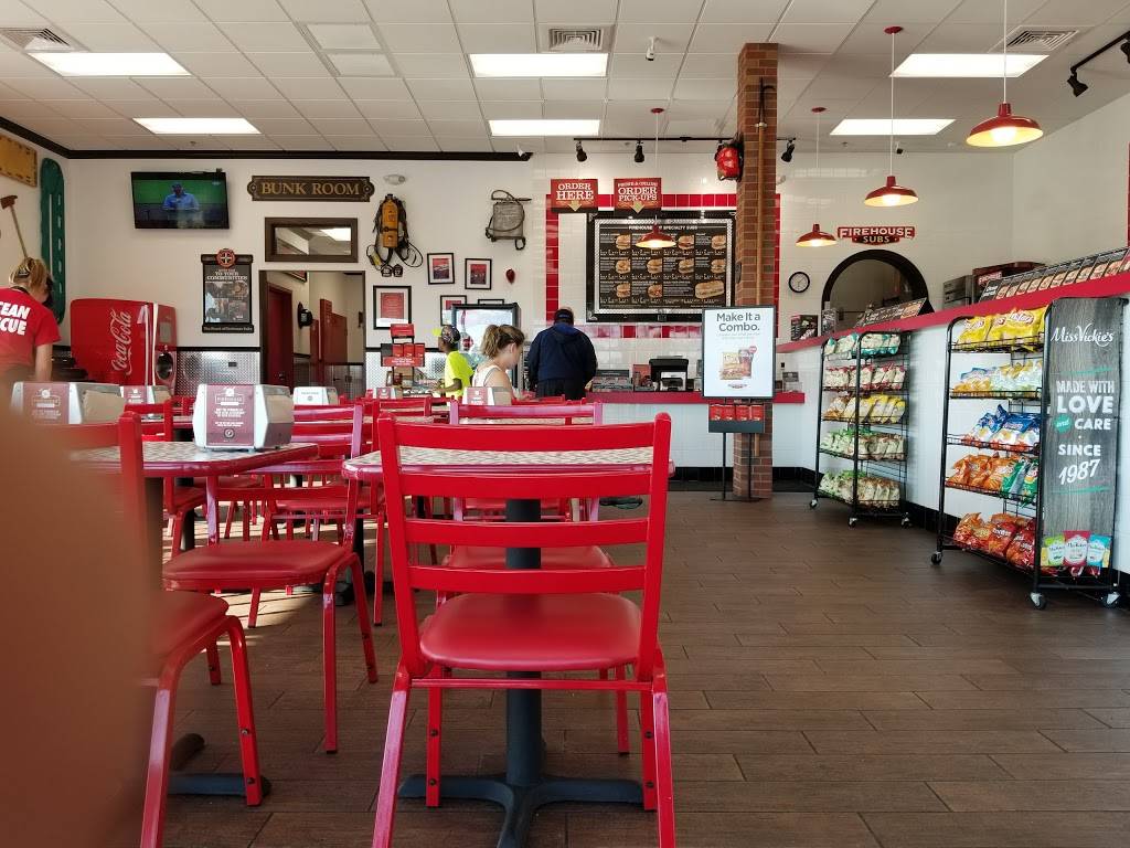 Firehouse Subs Menomonee Falls Station | N92 W16135 Falls Pkwy, Menomonee Falls, WI 53051, USA | Phone: (262) 293-9046