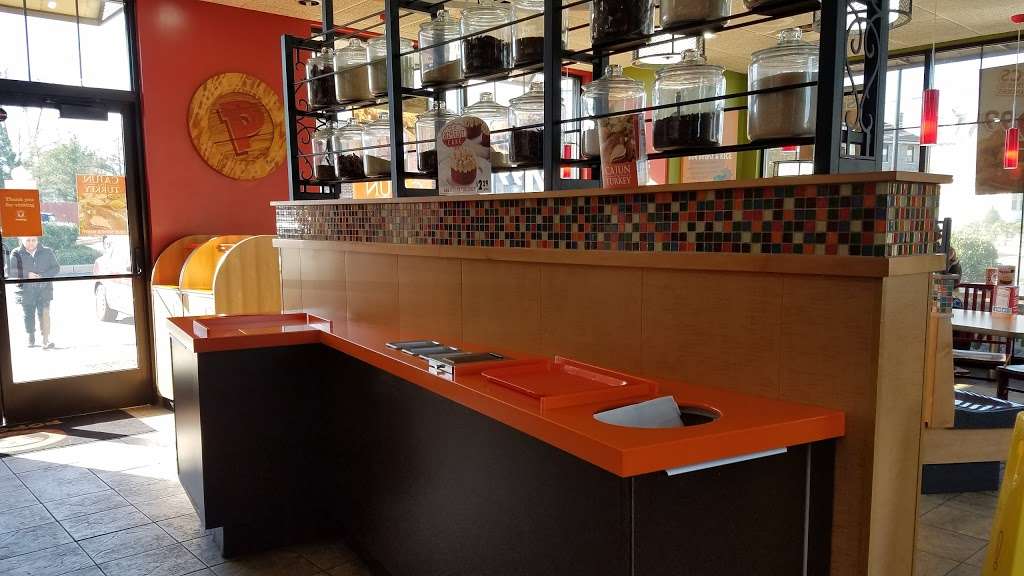 Popeyes Louisiana Kitchen | 1530 Chester Pike, Eddystone, PA 19022, USA | Phone: (610) 876-4550