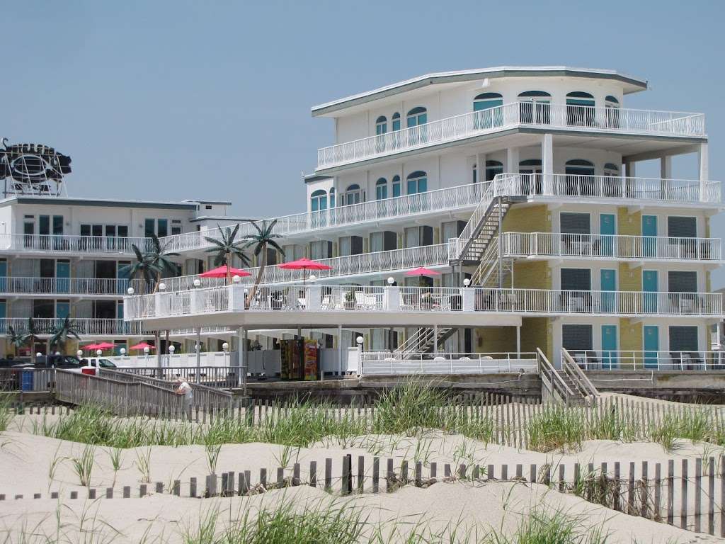 Paradise Ocean Front Resort | 405 E Denver Ave, Wildwood Crest, NJ 08260, USA