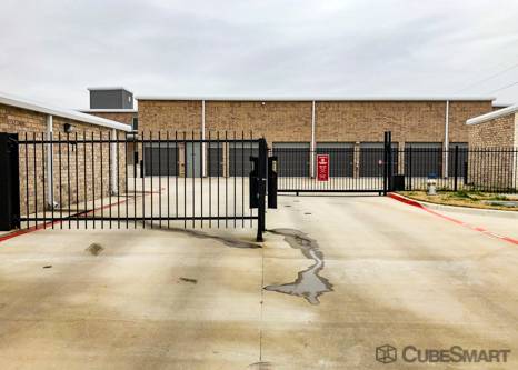 CubeSmart Self Storage | 3737 Frankford Rd, Dallas, TX 75287, USA | Phone: (469) 445-2455