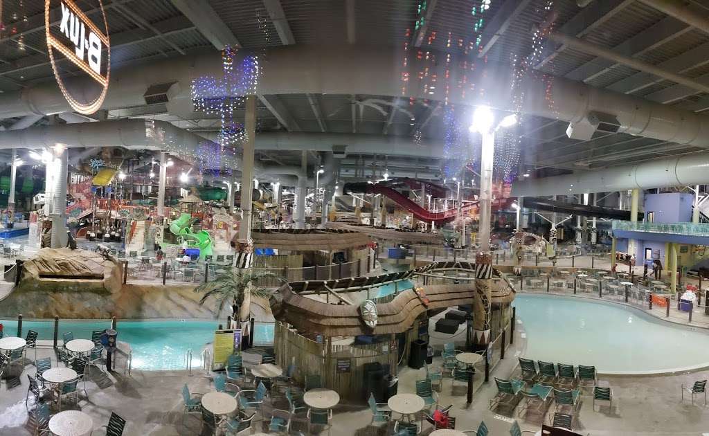 Outdoor Waterpark | Pocono Summit, PA 18346