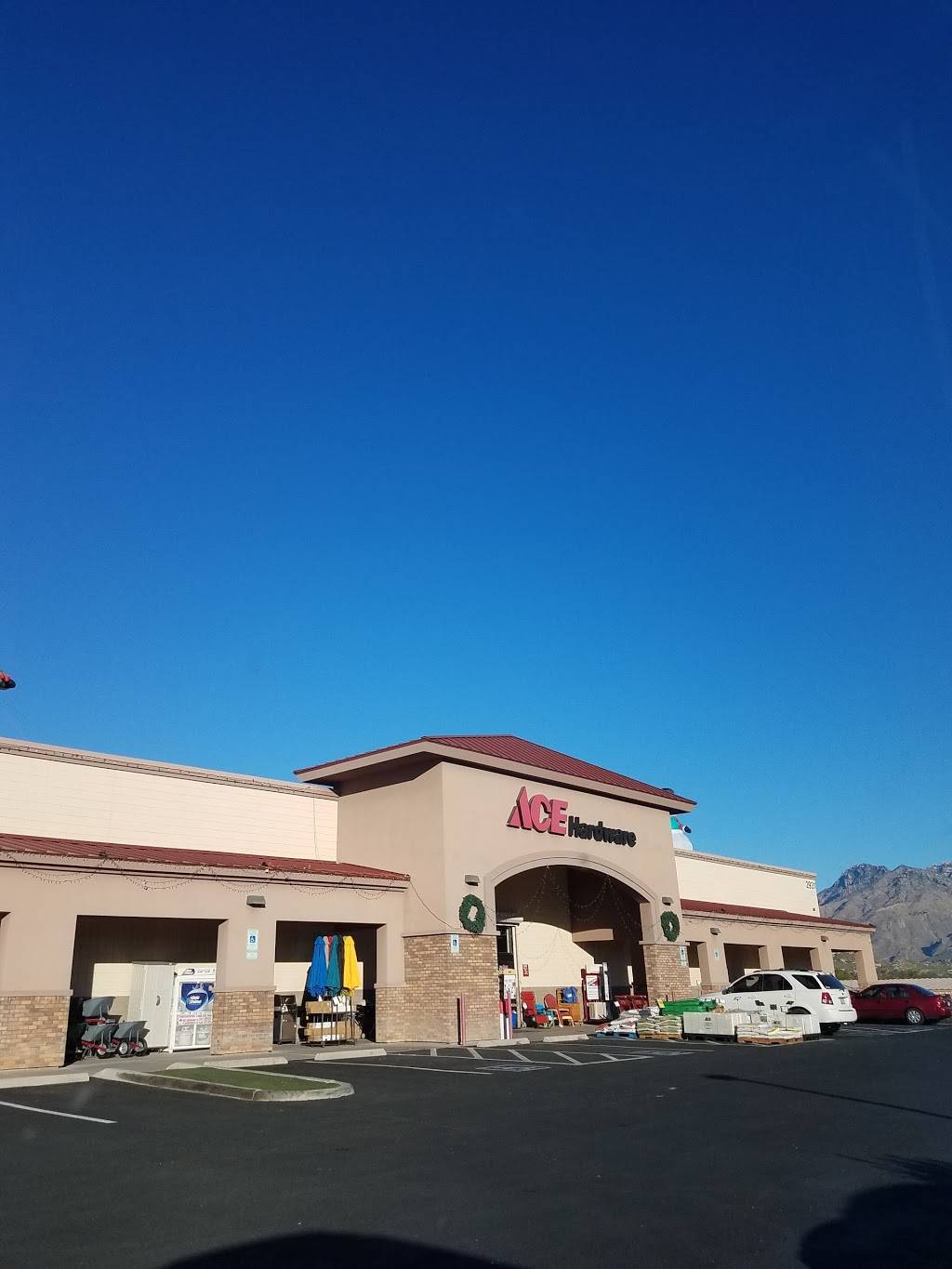 Ace Hardware | 2931 N Bear Canyon Rd, Tucson, AZ 85749, USA | Phone: (520) 749-0288