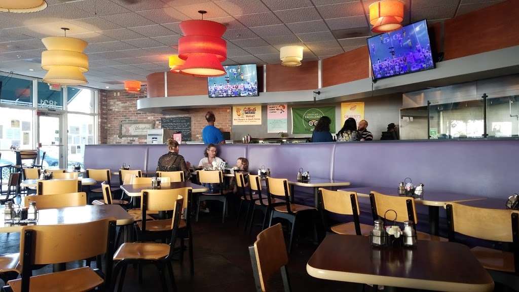 Gilberts 17th Street Grill | 1821 Cordova Rd, Fort Lauderdale, FL 33316, USA | Phone: (954) 768-8990