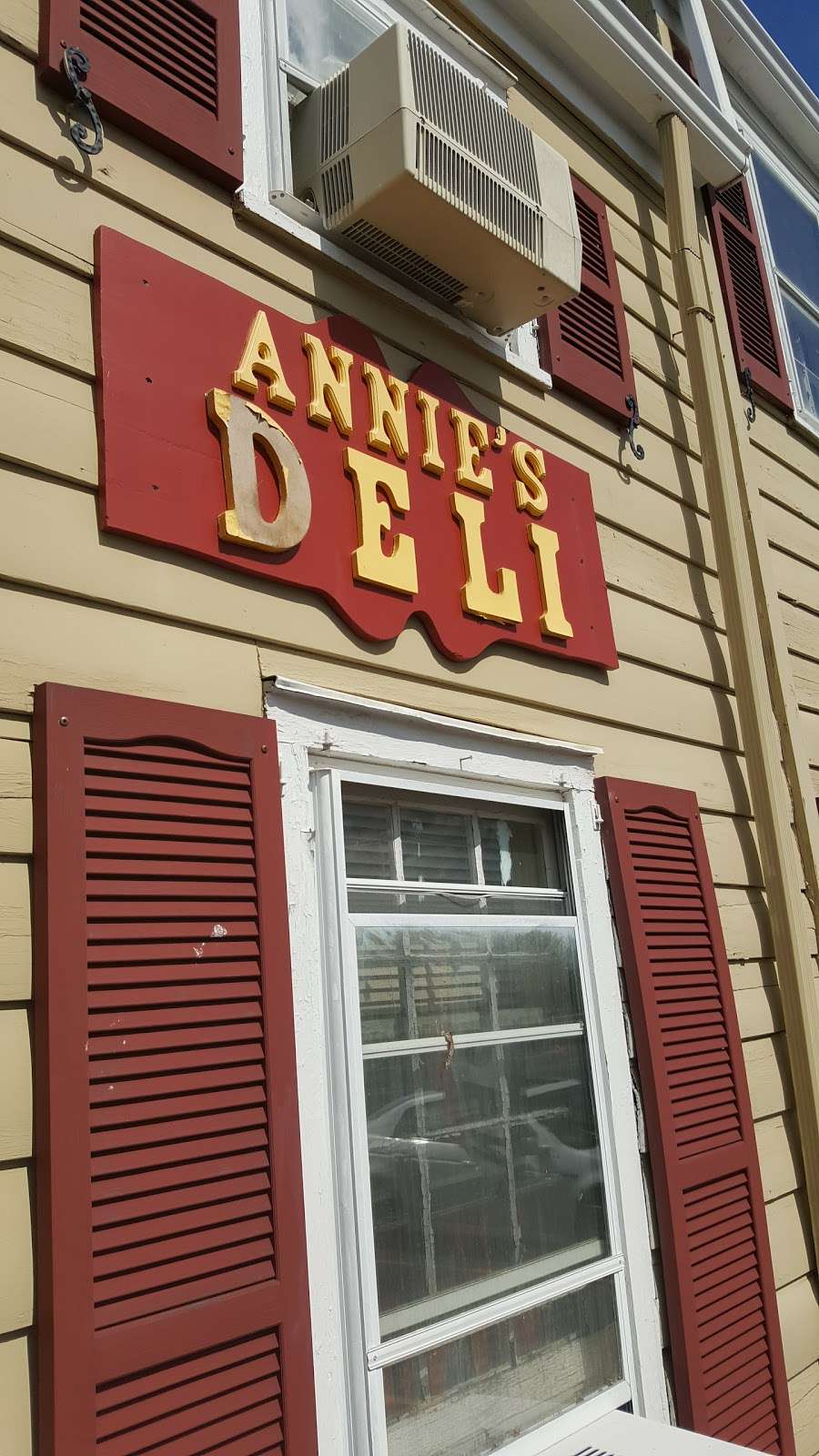 Annies Deli | 2095 Burnt Mills Rd, Bedminster Township, NJ 07921, USA | Phone: (908) 658-3354