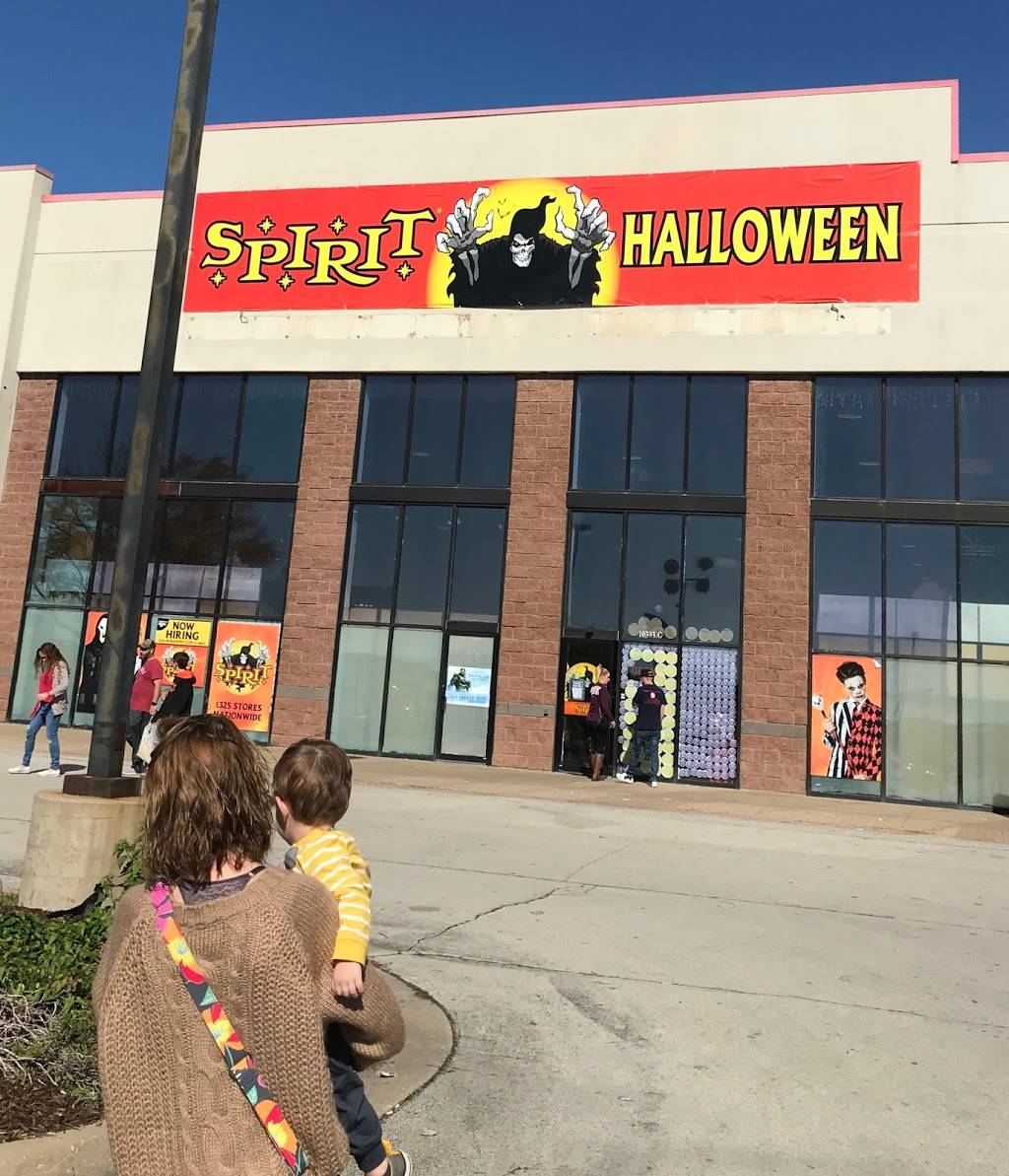 Spirit Halloween | Photo 1 of 9 | Address: 10303C E 71st St, Tulsa, OK 74133, USA | Phone: (866) 586-0155