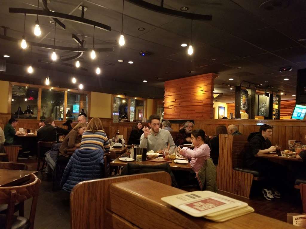 Outback Steakhouse | 740 NJ-35, Middletown, NJ 07748 | Phone: (732) 796-0110