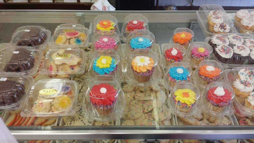 Kyj's Bakery, 3372 Chichester Ave, Boothwyn, PA 19061, USA