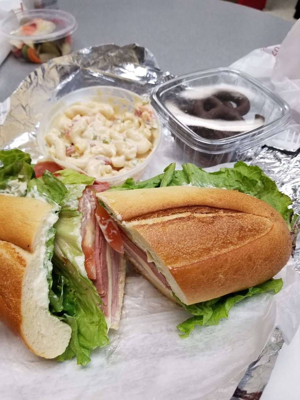 Eppes Essen Deli & Restaurant | 105 E Mt Pleasant Ave, Livingston, NJ 07039 | Phone: (973) 994-1120