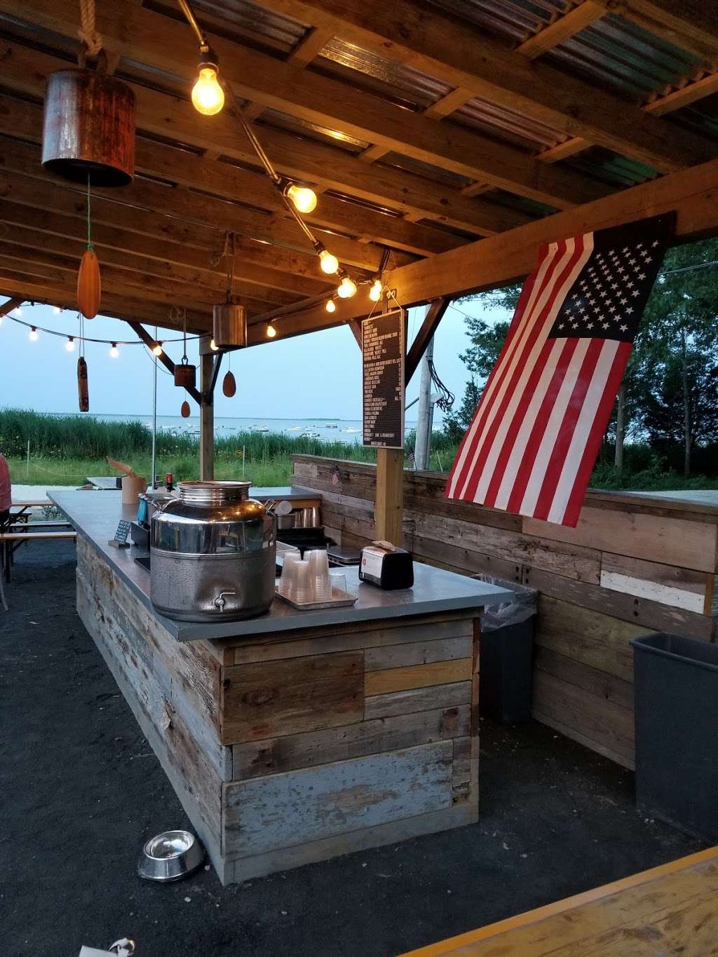 The Raw Bar at Island Creek Oyster Farm | 403-7 Washington St, Duxbury, MA 02332, USA