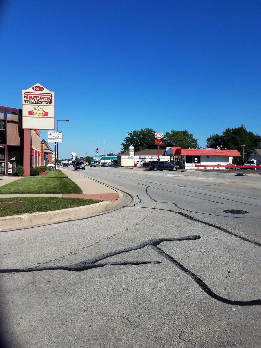 Dairy Queen Store | 211 E St Charles Rd, Villa Park, IL 60181 | Phone: (630) 832-2010