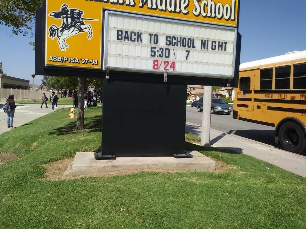 Landmark Middle School | 15261 Legendary Dr, Moreno Valley, CA 92555, USA | Phone: (951) 571-4220