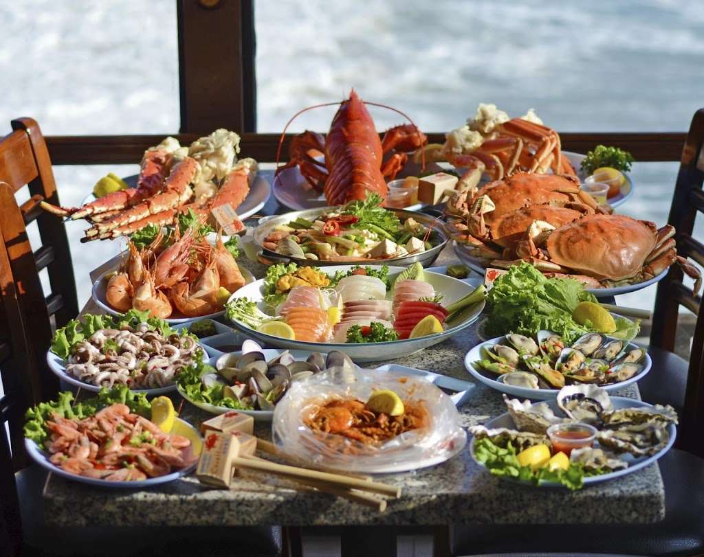 Redondo Beach Crab House | 100 Fishermans Wharf F, Redondo Beach, CA 90277, USA | Phone: (310) 376-2244