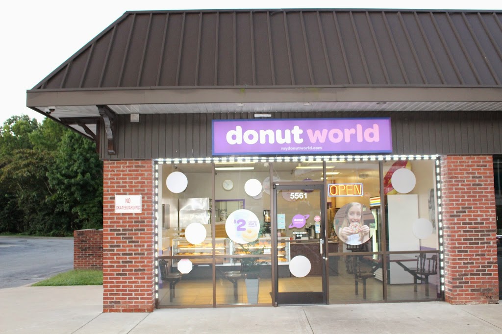 Donut World | 5561 W Market St, Greensboro, NC 27409, USA | Phone: (336) 315-0202