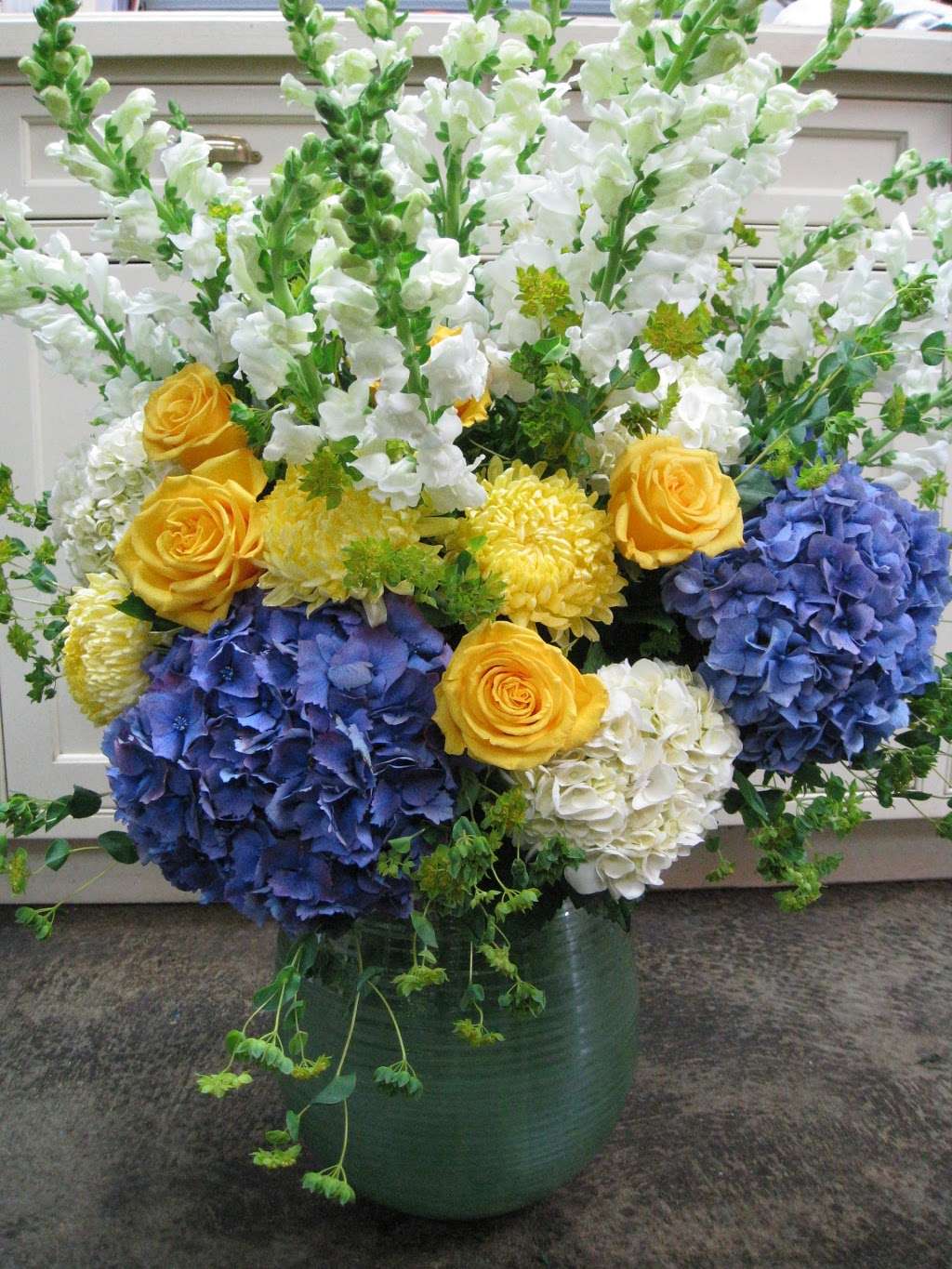 Katydid Flowers | 32 Hastings St, Mendon, MA 01756, USA | Phone: (508) 634-0003