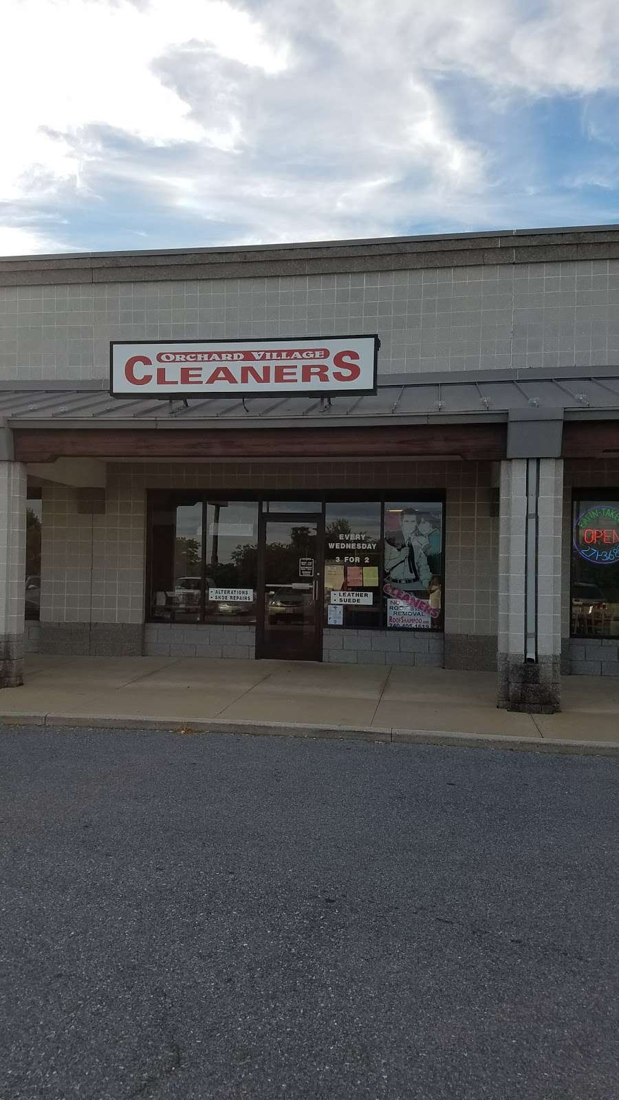 Orchard Village Cleaners | 209 Tippin Dr, Thurmont, MD 21788, USA | Phone: (301) 271-0290