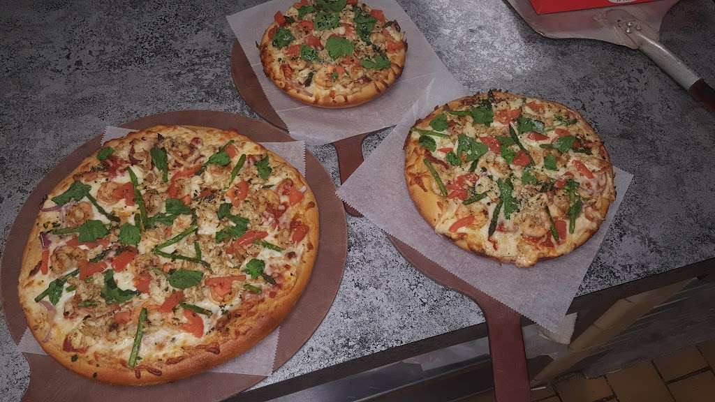 Jim & Nenas Pizzeria | 4720 Carlisle Rd, Dover, PA 17315, USA | Phone: (717) 292-2713