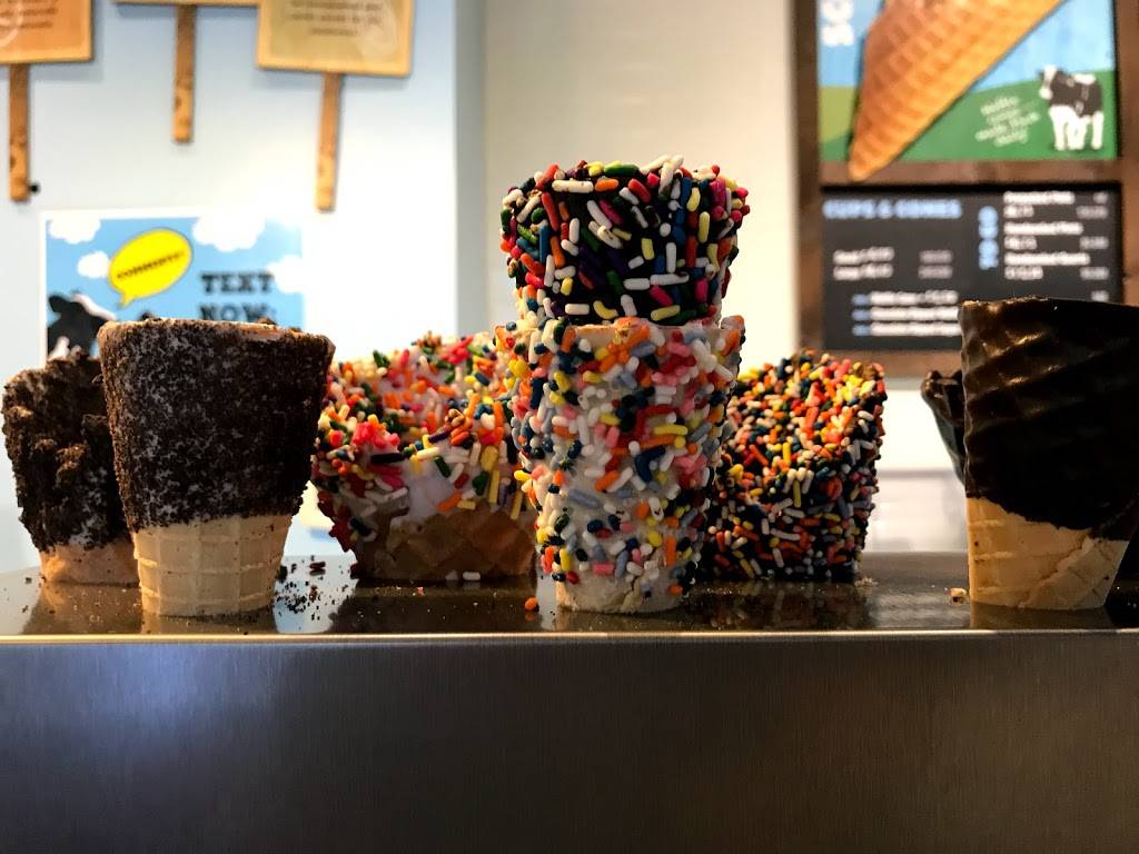 Ben & Jerry’s | 3332 W Friendly Ave, Greensboro, NC 27410, USA | Phone: (336) 856-2178