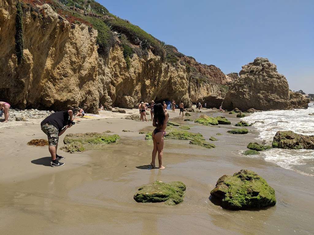 El Matador State Beach Parking | Malibu, CA 90265, USA