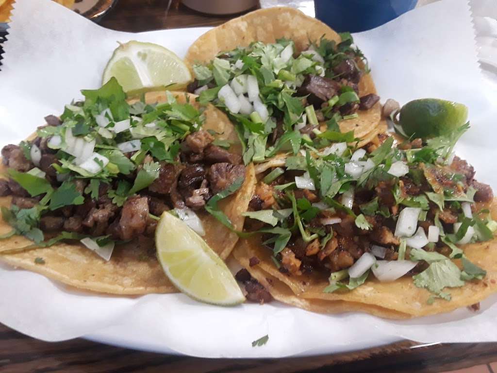 Taqueria Mazamitla | 5025 Central Ave, Lake Station, IN 46405 | Phone: (219) 962-2022