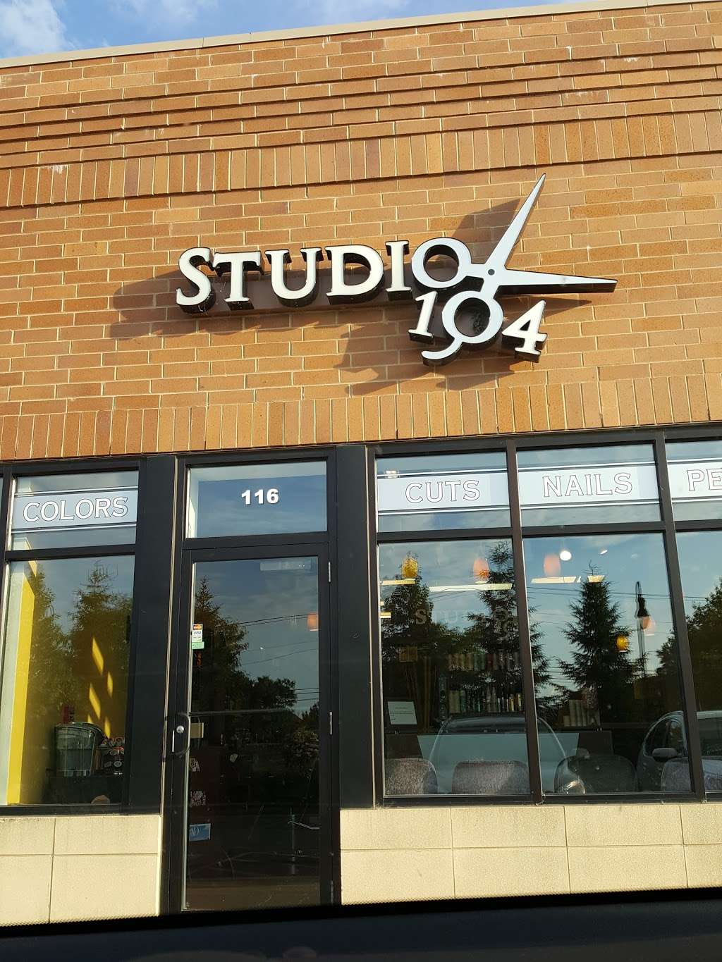 Studio 104 | 1020 104th St, Naperville, IL 60565, USA | Phone: (630) 369-0071