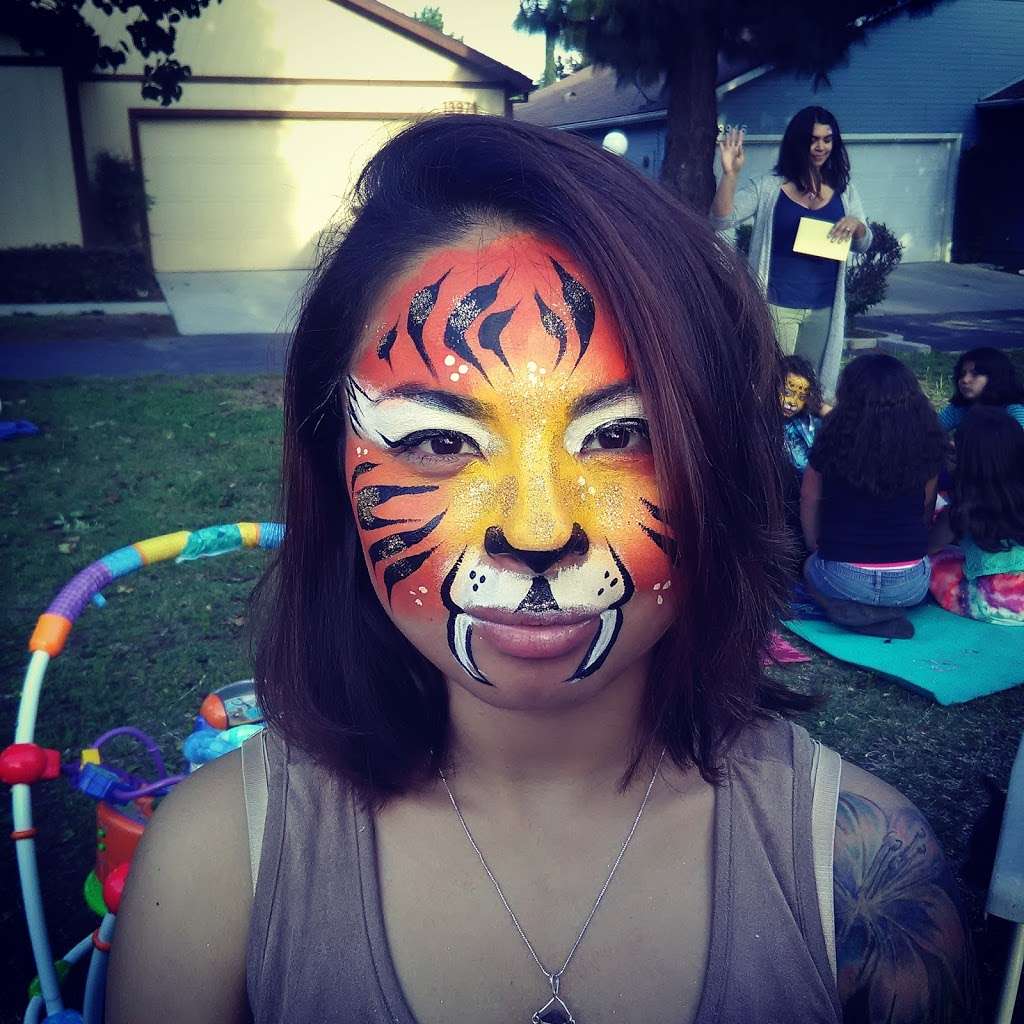 Color U Happy Face Painting | 9886 Arleta Ave, Arleta, CA 91331 | Phone: (818) 376-9055