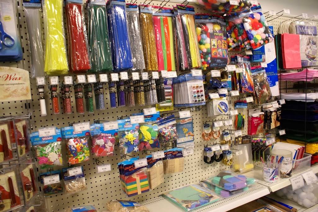 Plaza Artist Materials & Picture Framing | 1776 E Jefferson St Unit 119, Rockville, MD 20852, USA | Phone: (301) 770-0500