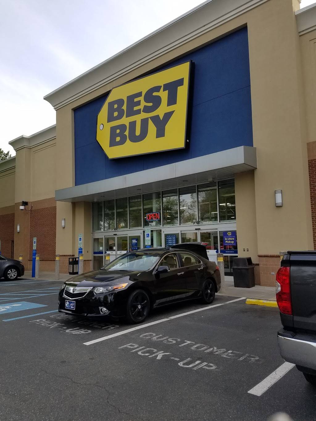 Best Buy | 2109 Matthews Township Pkwy, Matthews, NC 28105, USA | Phone: (704) 845-3439