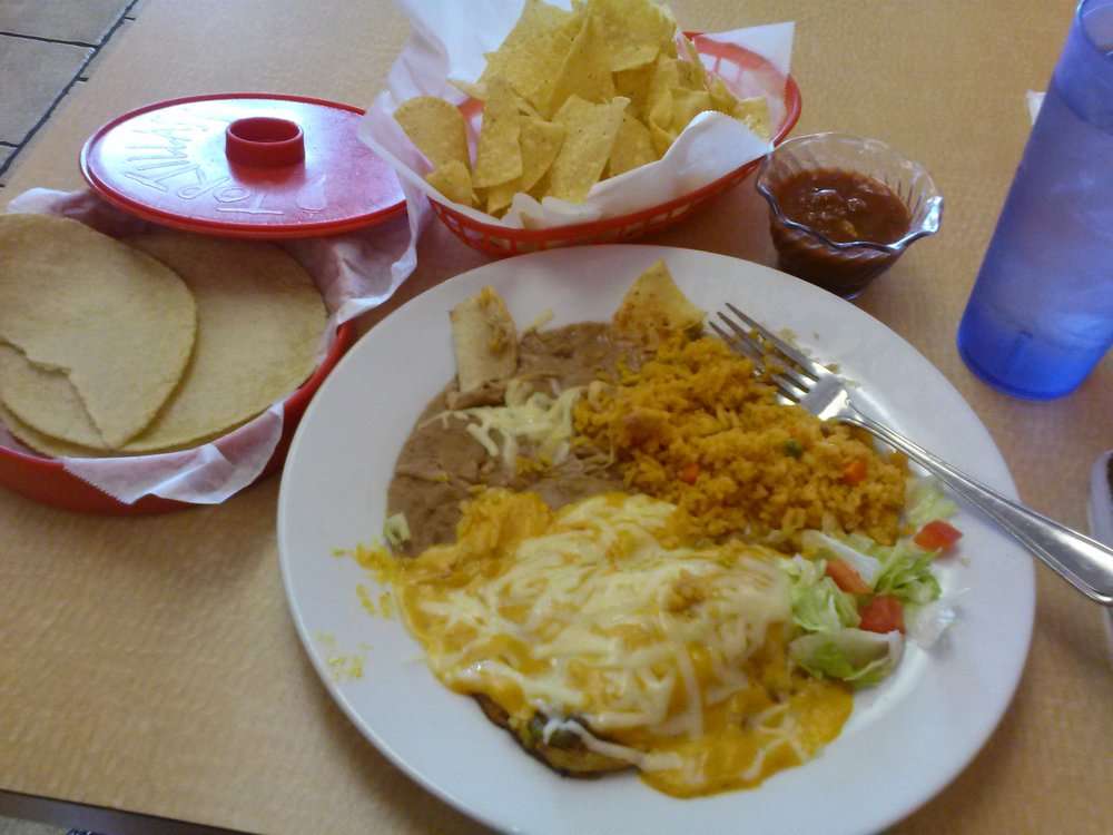 Kikis Authentic Mexican Restaurant | 3508 Lakeview Pkwy, Rowlett, TX 75088, USA | Phone: (469) 421-5898