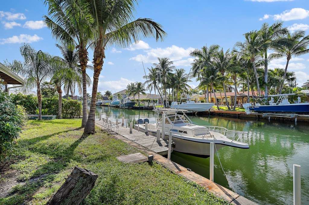 Wolfe Realty Team - Erica Gouldy Wolfe | 4081 Hood Rd, Palm Beach Gardens, FL 33410, USA | Phone: (561) 908-4255