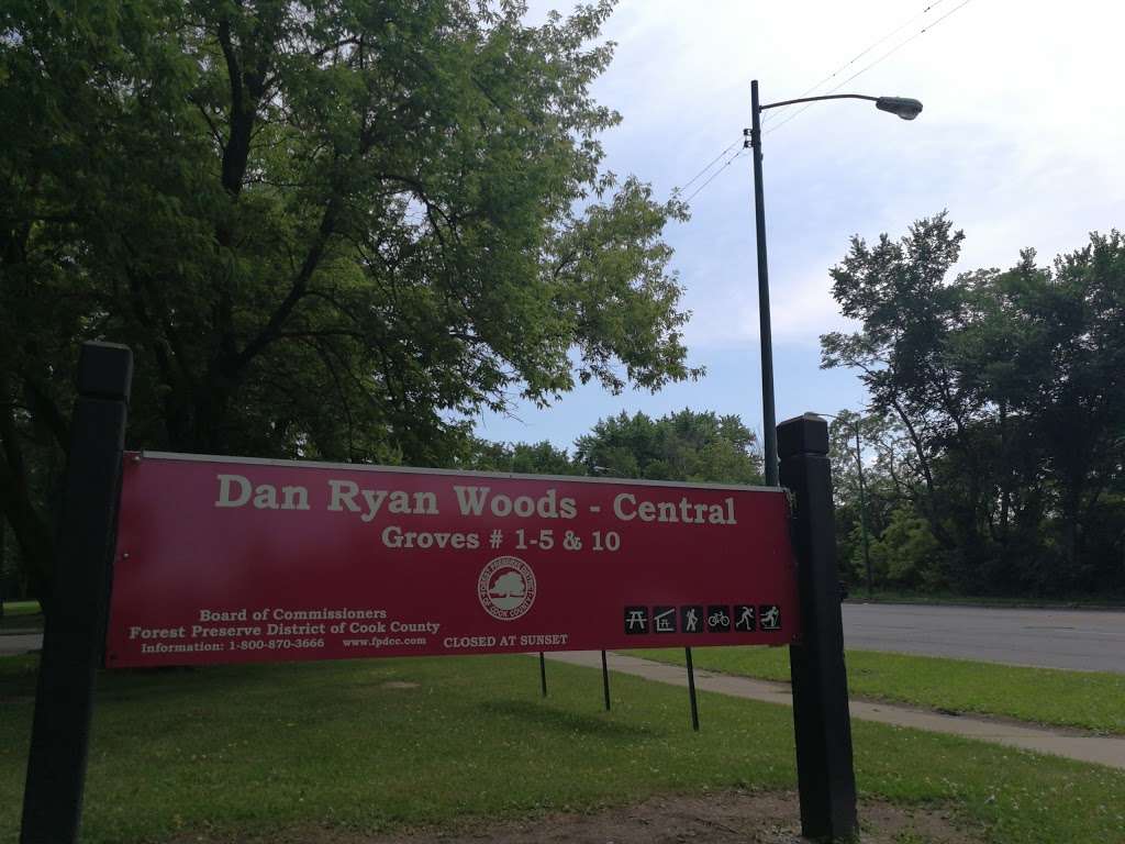 Dan Ryan Woods-Central | S Western Ave, Chicago, IL 60620, USA | Phone: (800) 870-3666