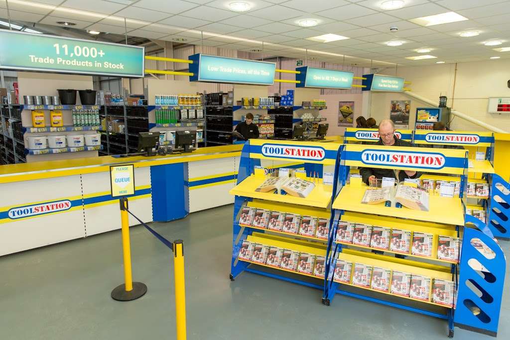 Toolstation Crawley | Oakwood Industrial Park, Gatwick Rd, Crawley RH10 9AZ, UK | Phone: 0808 100 7211