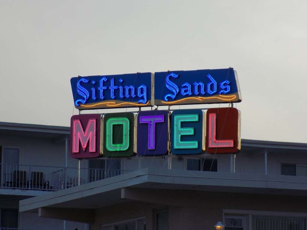 Sifting Sands Motel | 840 Ocean Ave, Ocean City, NJ 08226, USA | Phone: (609) 399-1178