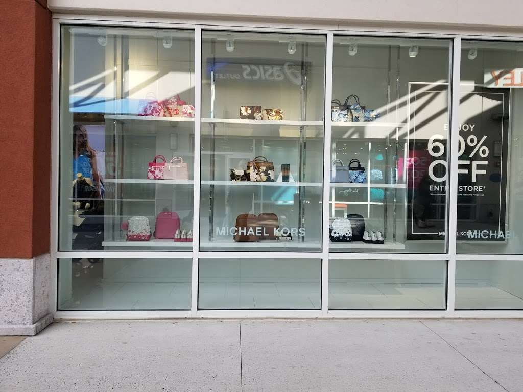 Michael Kors Outlet | 18 W Lightcap Rd #401, Pottstown, PA 19464 | Phone: (610) 327-8000