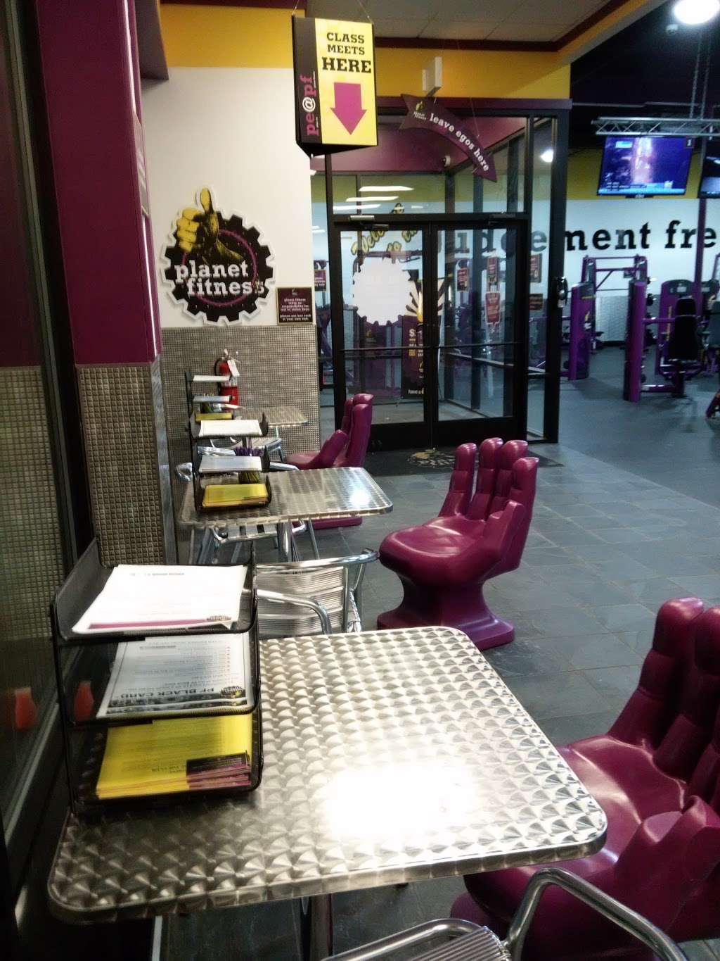 Planet Fitness | 3512-14 118th St, Chicago, IL 60617, USA | Phone: (773) 359-2300