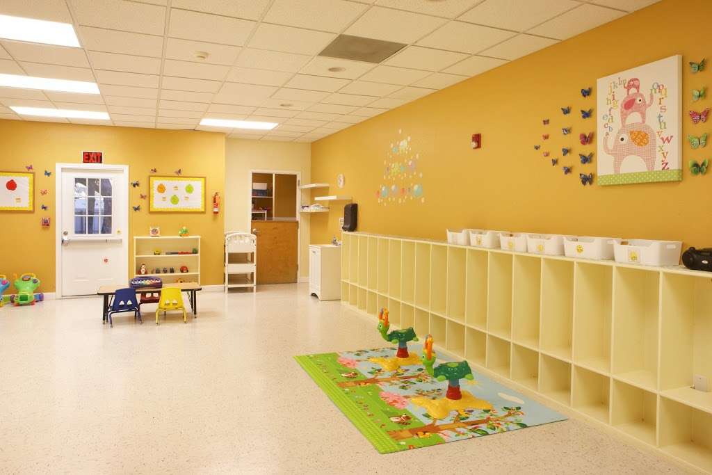 Sunshine Montessori Academy Helotes | 16148 Bandera Rd, Helotes, TX 78023, USA | Phone: (210) 888-7933