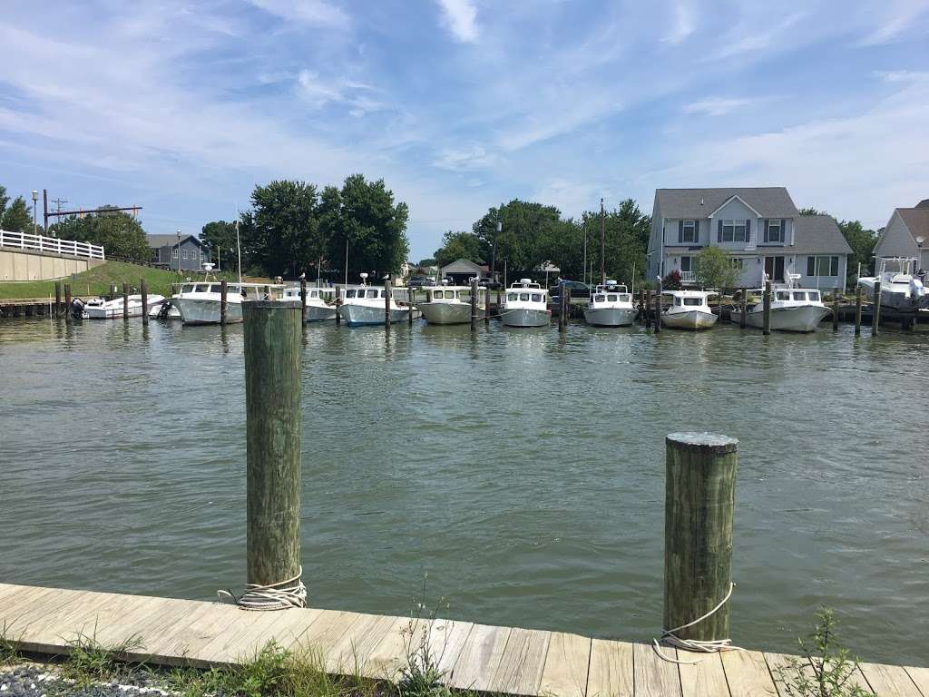 Tilghman Island Drawbridge | Knapps Narrows, Tilghman, MD 21671, USA | Phone: (410) 886-2588