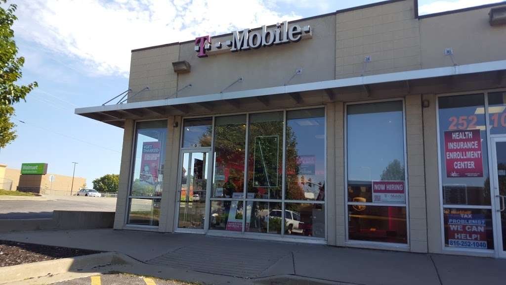 T-Mobile | 3501 S Noland Rd, Independence, MO 64055 | Phone: (816) 461-5500