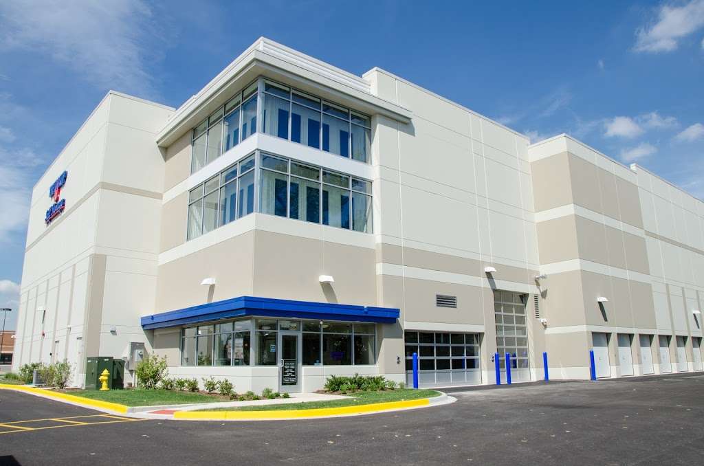 The Lock Up Self Storage | 2230 N Main St, Wheaton, IL 60187, USA | Phone: (630) 653-4700