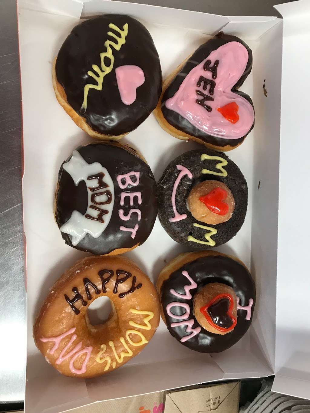 Dunkin Donuts | 100 Four Seasons Pkwy, Newark, DE 19702, USA | Phone: (302) 533-7249