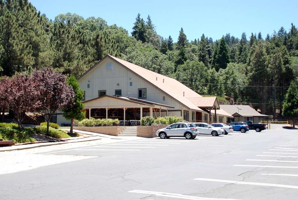 Lake Gregory Community Church | 460 Pine Dr, Crestline, CA 92325, USA | Phone: (909) 338-2813