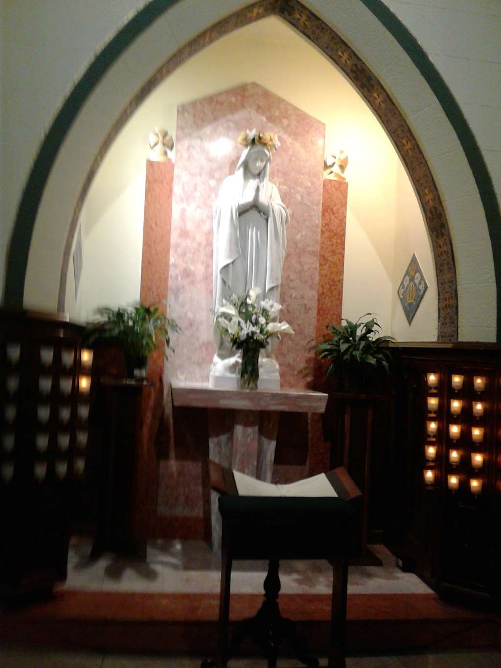 Our Lady of the Blessed Sacrament Church | 34-24 203rd St, Bayside, NY 11361, USA | Phone: (718) 229-5929