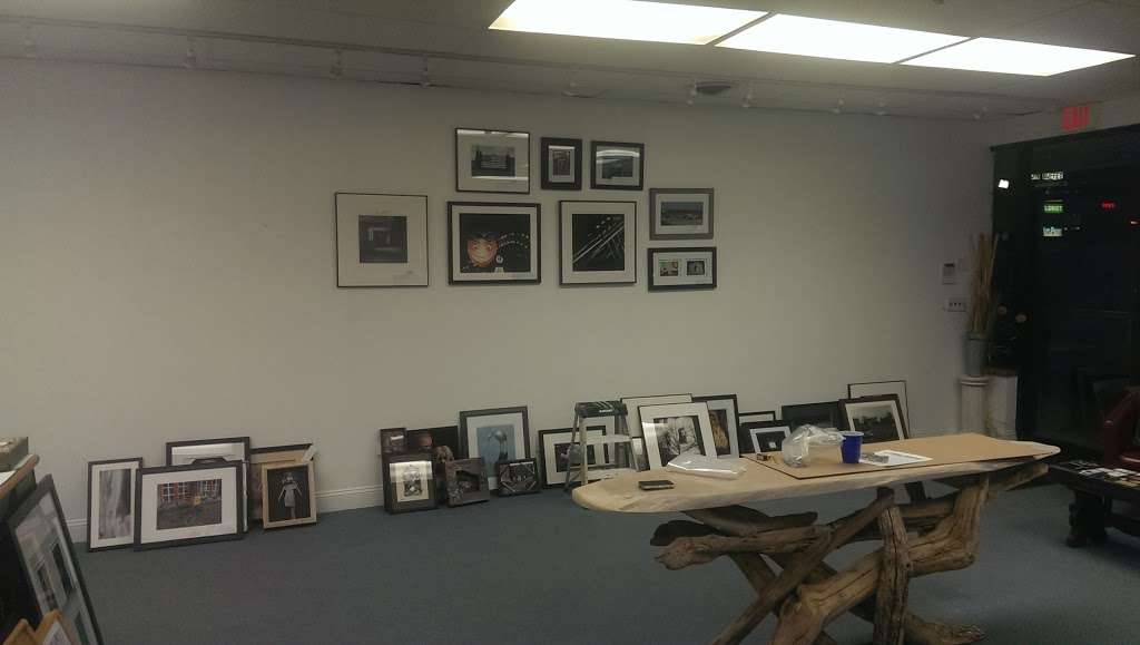 Art & Frame Of Danbury LLC. | Route 6 Plaza, 60 Newtown Rd, Danbury, CT 06810 | Phone: (203) 748-0197