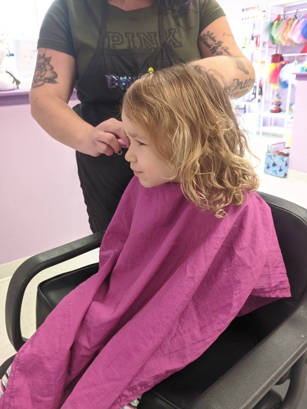 Bowties Kids Salon | 2809 Egypt Rd, Audubon, PA 19403, USA | Phone: (610) 271-8088