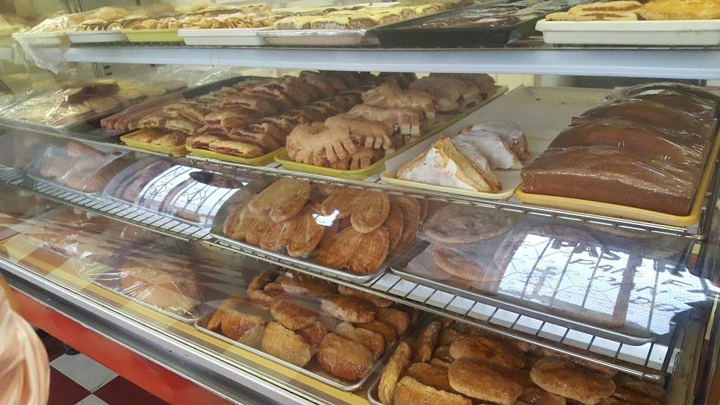 La Popular Bakery | 4235 Culebra Rd, San Antonio, TX 78228, USA | Phone: (210) 433-2522