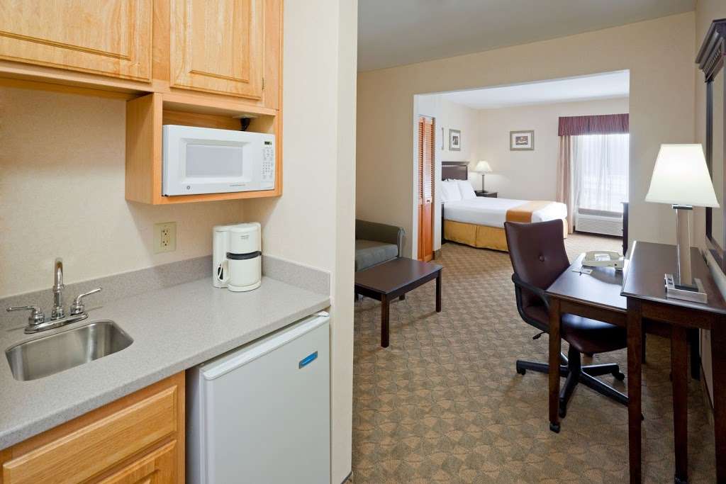 Holiday Inn Express & Suites Carneys Point - Pennsville | 506 S Pennsville Auburn Rd, Carneys Point Township, NJ 08069 | Phone: (856) 351-9222