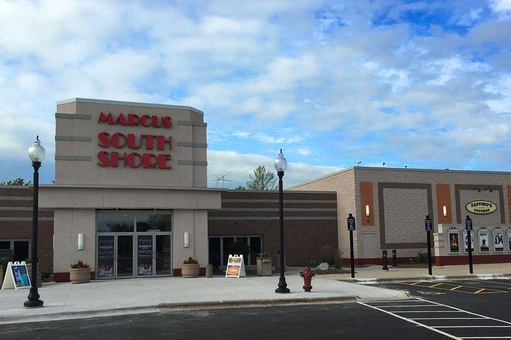Marcus South Shore Cinema | 7261 South 13th Street, Oak Creek, WI 53154, USA | Phone: (414) 768-5960