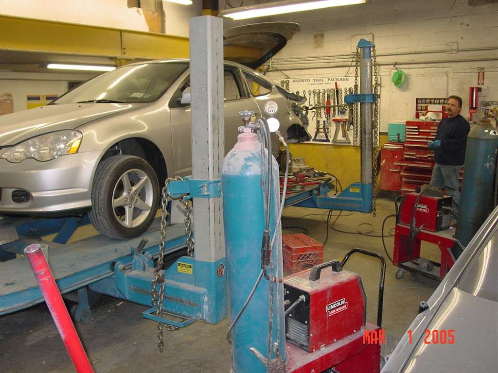 Performance Auto Body | 2460 Charles Ct, Bellmore, NY 11710, USA | Phone: (516) 781-6500