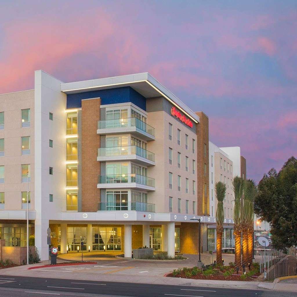 Hampton Inn & Suites LAX El Segundo | 888 North Pacific Coast Highway, El Segundo, CA 90245, USA | Phone: (310) 322-2900