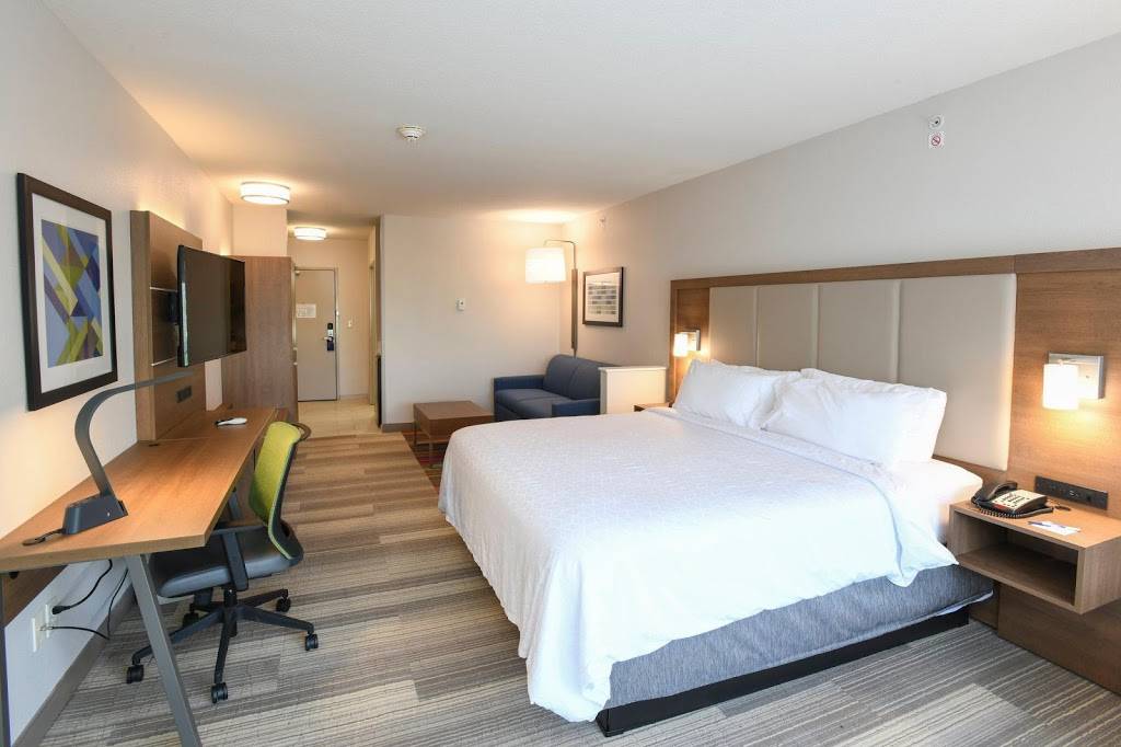 Holiday Inn Express & Suites Richwood - Cincinnati South | 12928 Frogtown Connector Rd, Walton, KY 41094, USA | Phone: (859) 493-0900