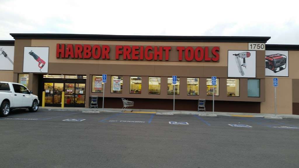 Harbor Freight Tools | 1750 W 6th St, Corona, CA 92882, USA | Phone: (951) 739-0244